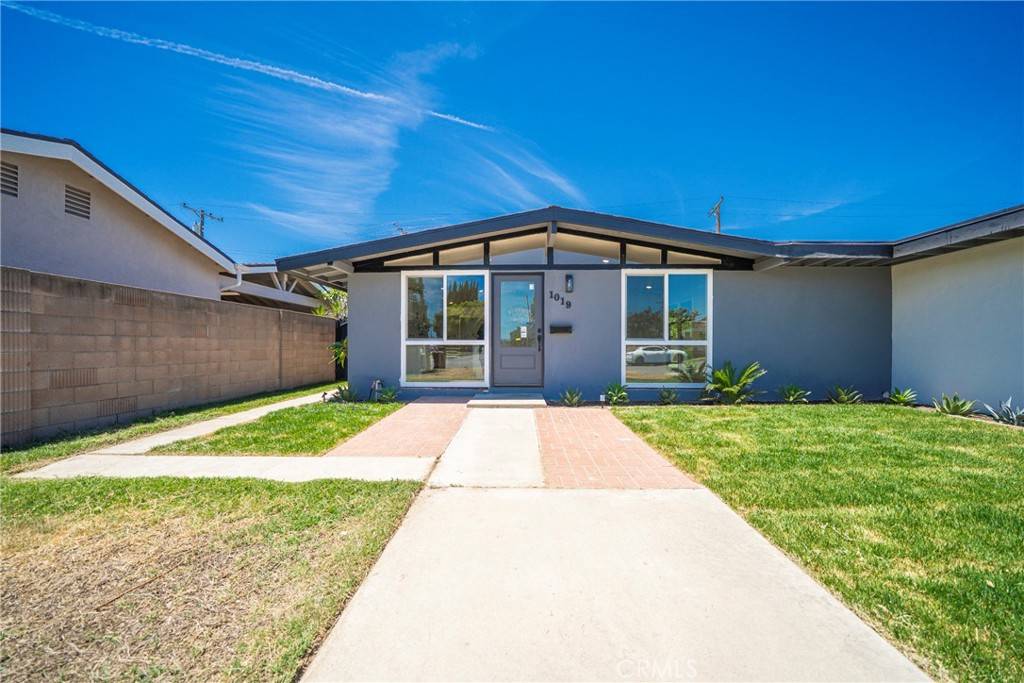 Anaheim, CA 92801,1019 N Dresden ST