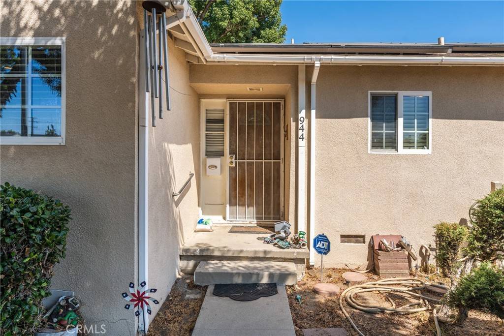 West Covina, CA 91790,944 S Russelee DR
