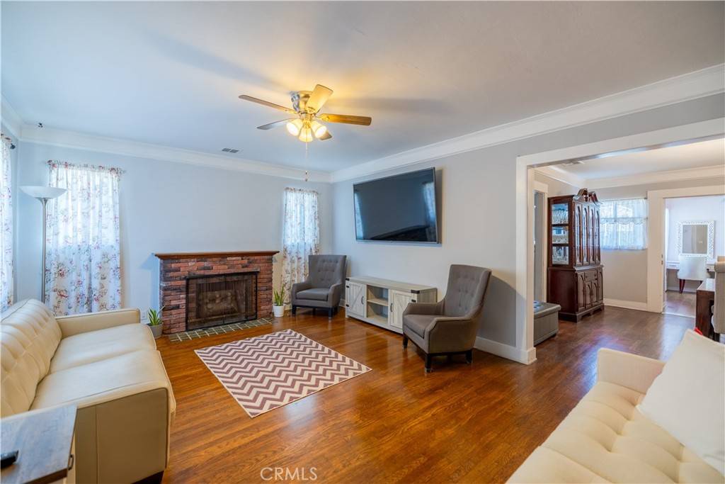 Glendale, CA 91203,648 Pioneer DR