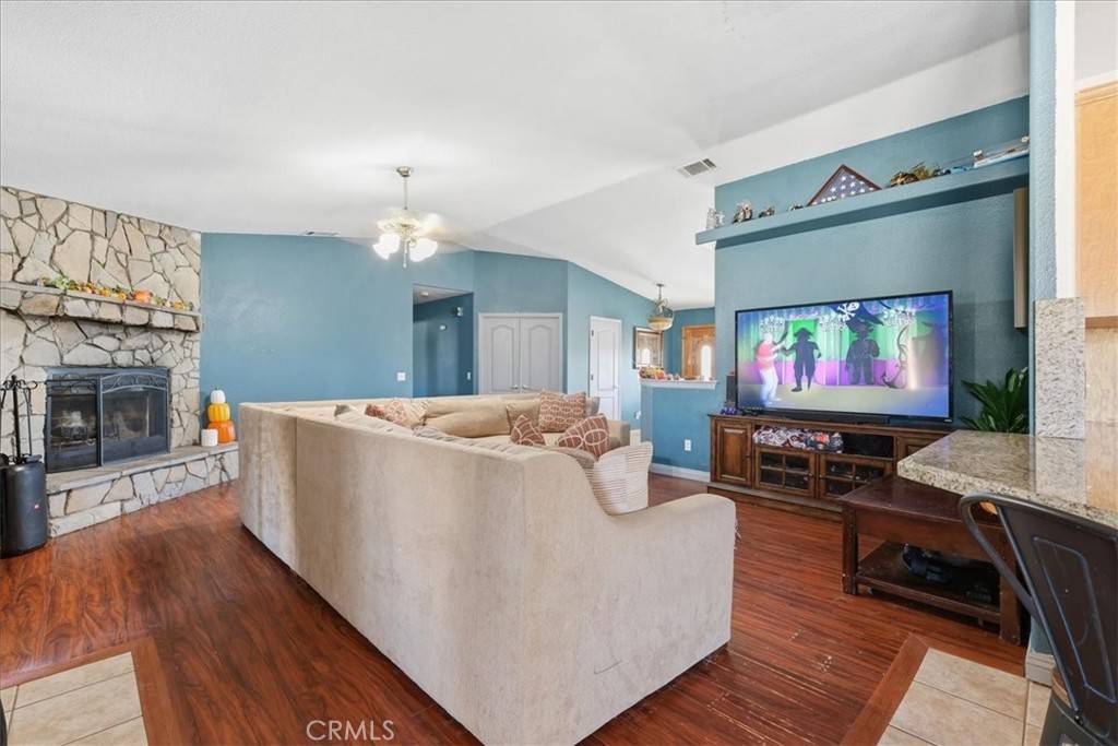 Apple Valley, CA 92307,24030 Cahuilla RD