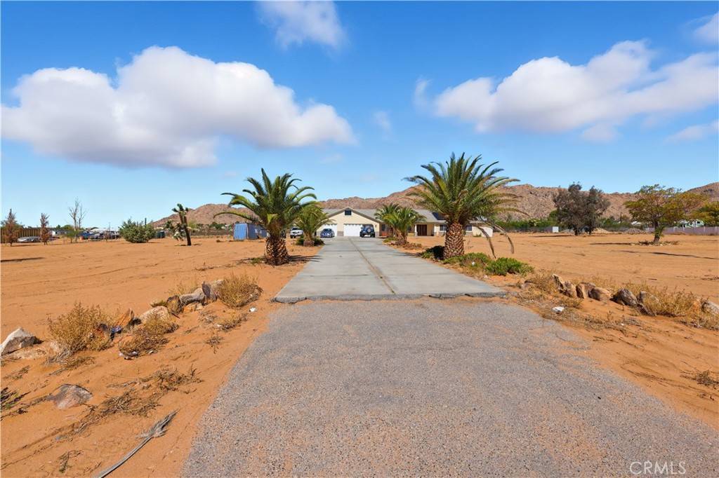 Apple Valley, CA 92307,24030 Cahuilla RD