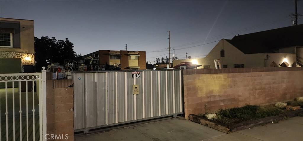 Bellflower, CA 90706,17046 Clark