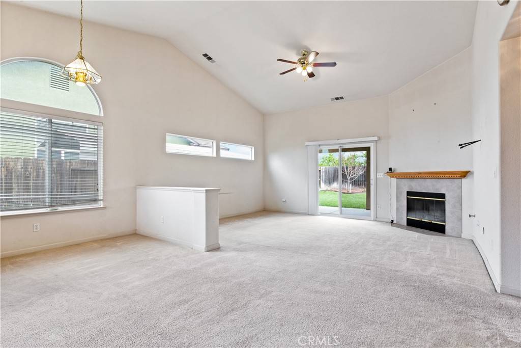 Livingston, CA 95334,824 Cedar LN