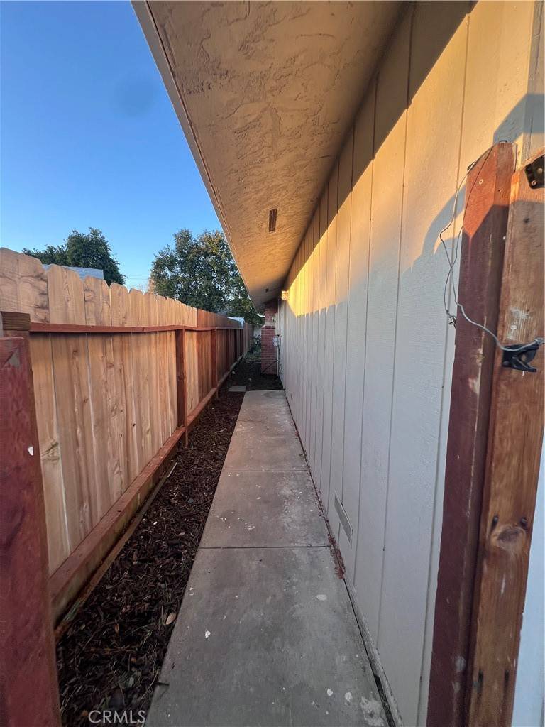 Merced, CA 95348,749 Junipero CT