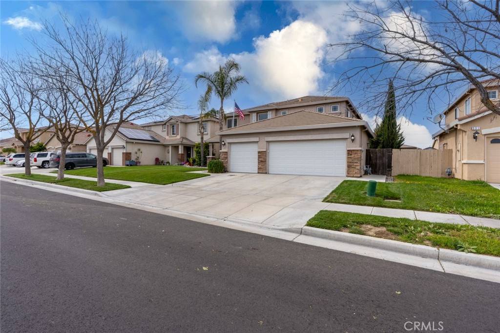 Los Banos, CA 93635,325 Sorento ST