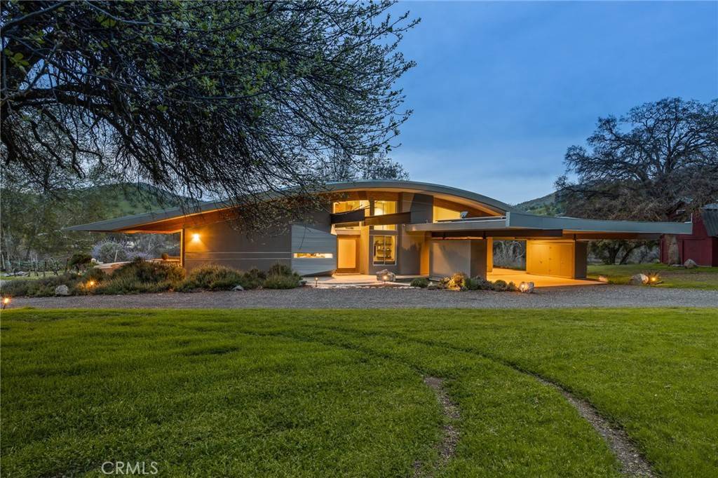 Sanger, CA 93657,26210 Elwood RD