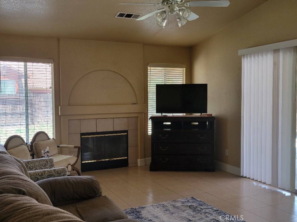 Los Banos, CA 93635,628 Vintner ST