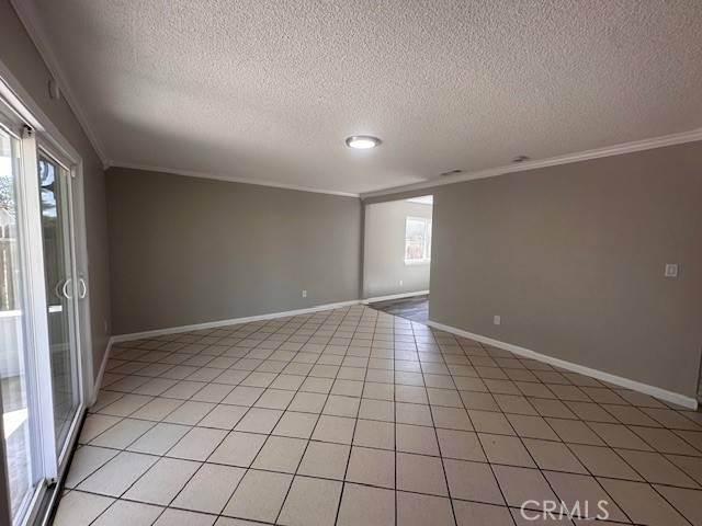 Los Banos, CA 93635,410 Orange AVE