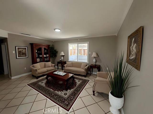 Los Banos, CA 93635,410 Orange AVE