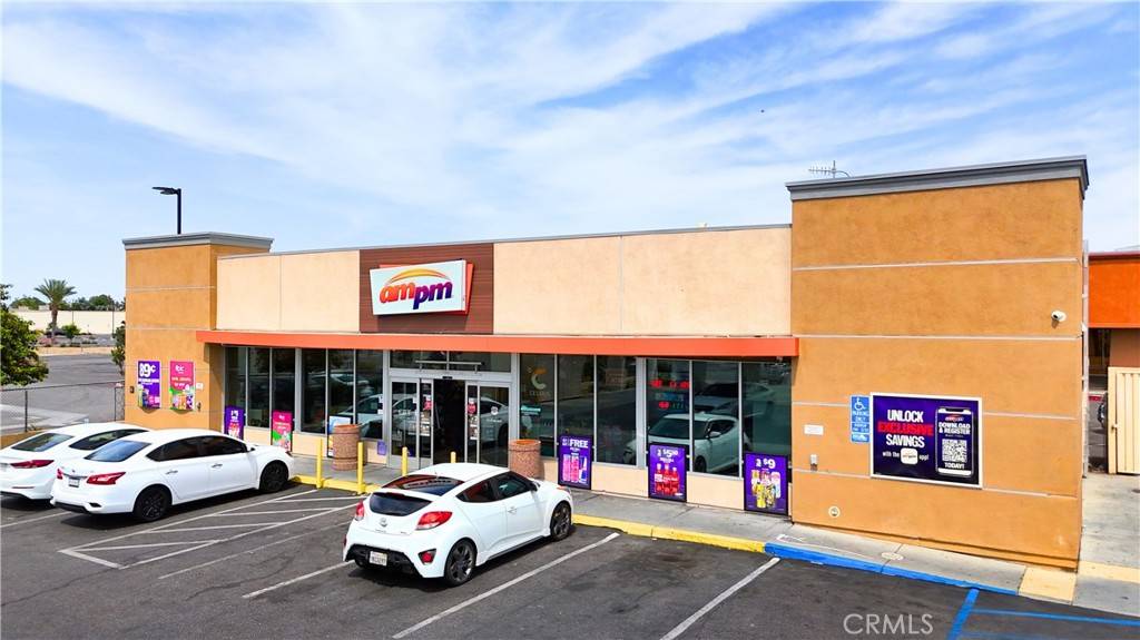 Bakersfield, CA 93304,3220 Ming AVE