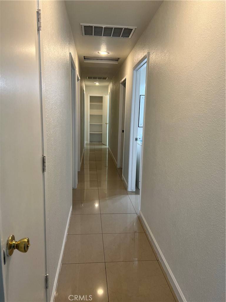Merced, CA 95341,402 La Mesa ST