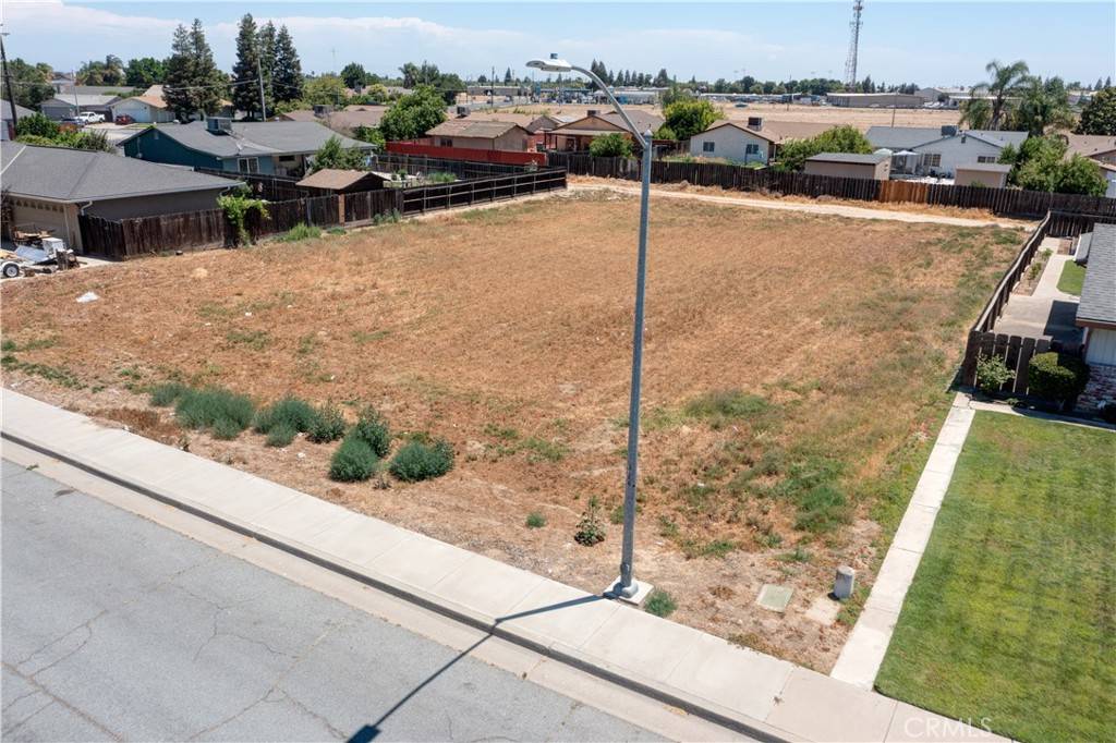 Livingston, CA 95334,612 East AVE