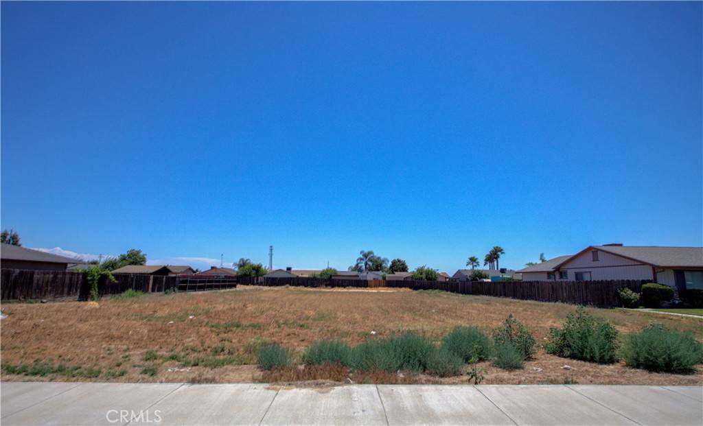Livingston, CA 95334,612 East AVE