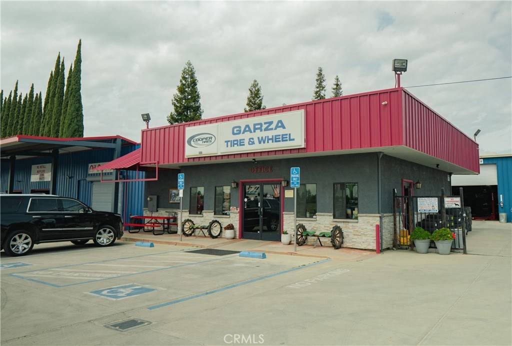 Winton, CA 95388,6886 Santa Fe DR
