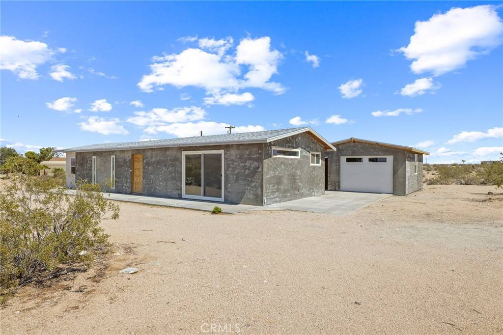 Joshua Tree, CA 92252,64515 Del Oro RD
