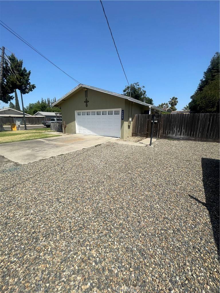 Winton, CA 95388,7408 Myrtle AVE
