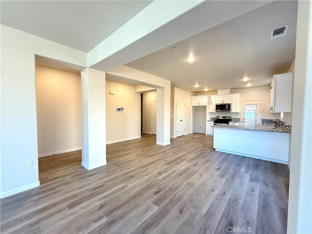 Chowchilla, CA 93610,428 Oleander CT
