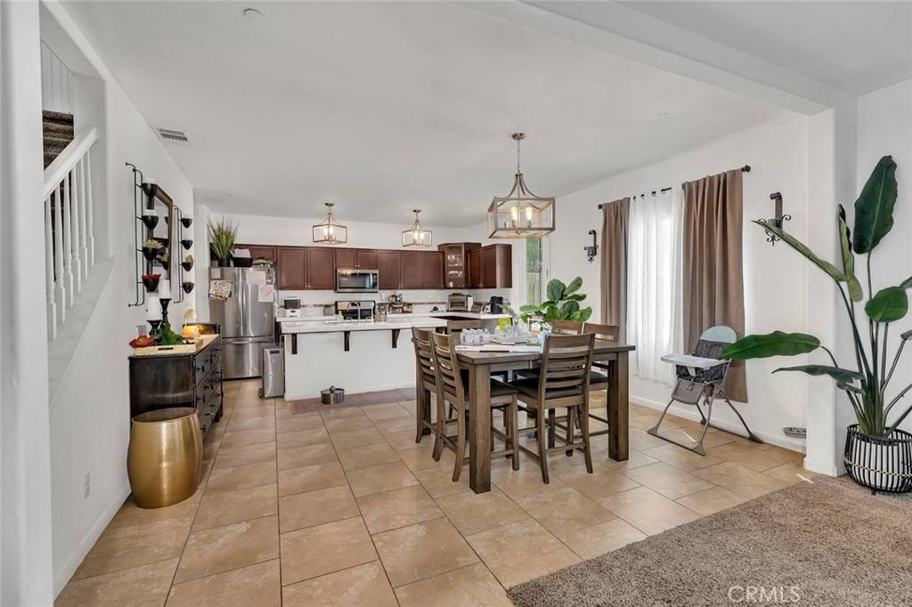 Lemoore, CA 93245,653 Visconti ST
