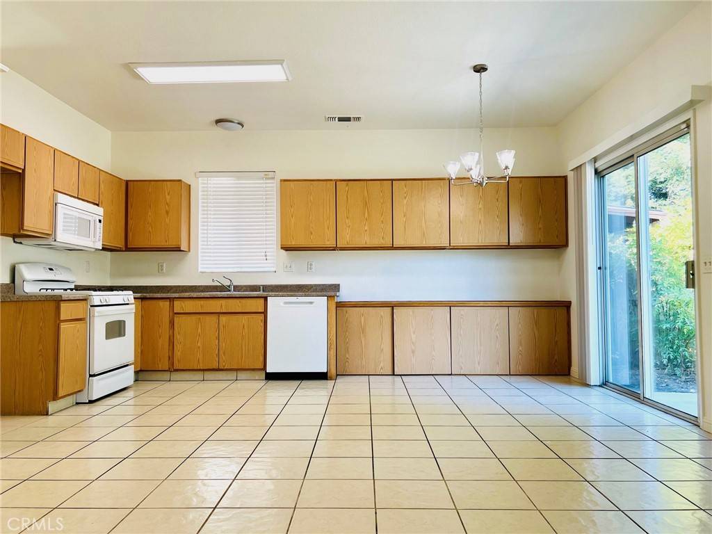 Atwater, CA 95301,712 Palmer PL
