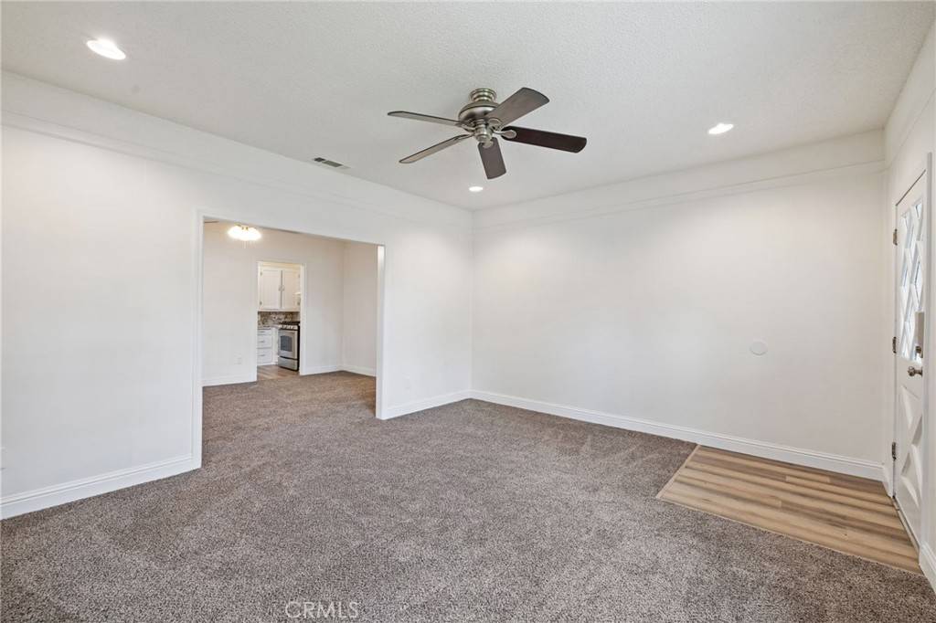 Madera, CA 93637,912 W Yosemite AVE