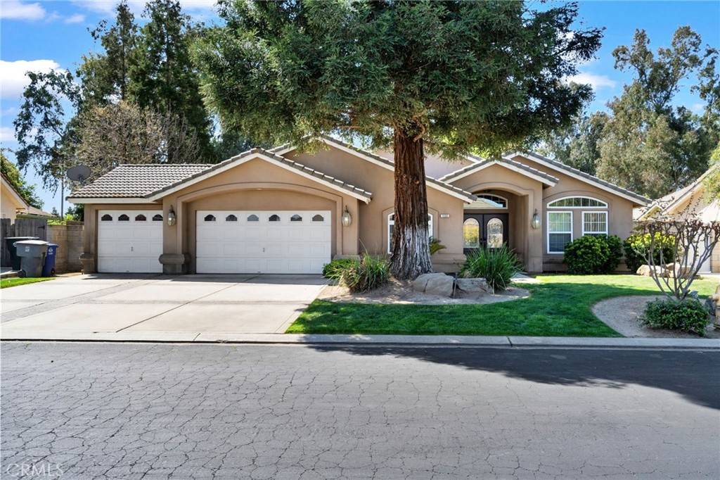 Madera, CA 93637,122 East