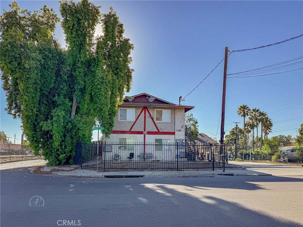 Bakersfield, CA 93305,1102 Gage ST