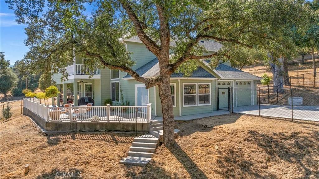 Oakhurst, CA 93644,40111 Old Stone Gate