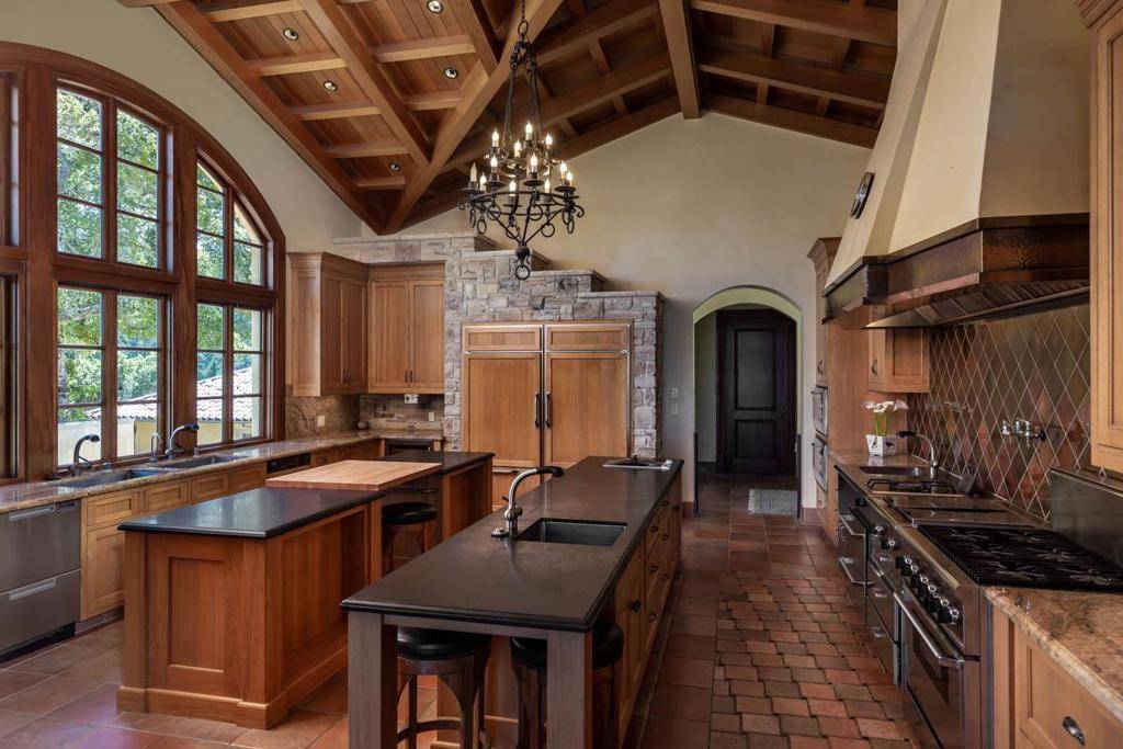 Portola Valley, CA 94028,5660 Alpine RD