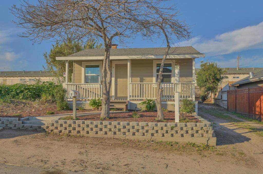 Salinas, CA 93906,Address not disclosed