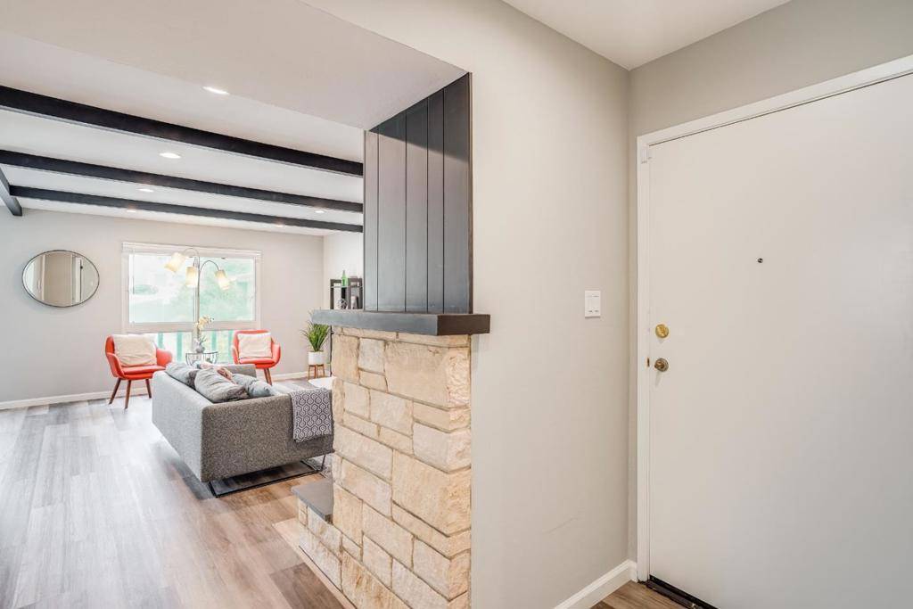 Daly City, CA 94015,Address not disclosed