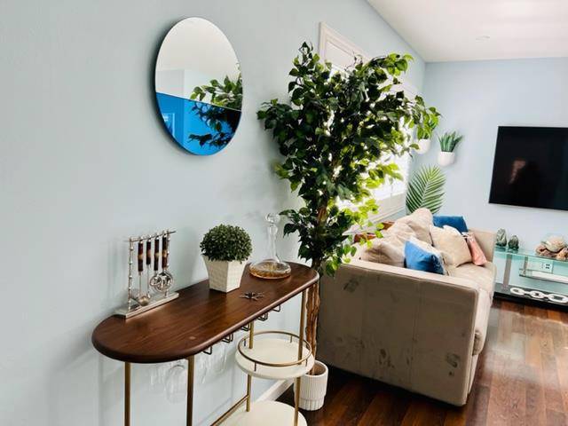 Richmond, CA 94804,Address not disclosed