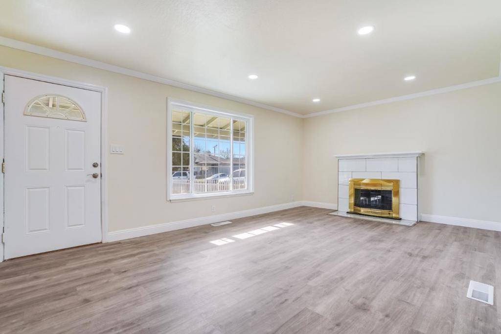 Rancho Cordova, CA 95670,Address not disclosed