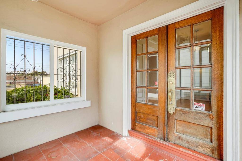 CA 94127,1476 Portola DR