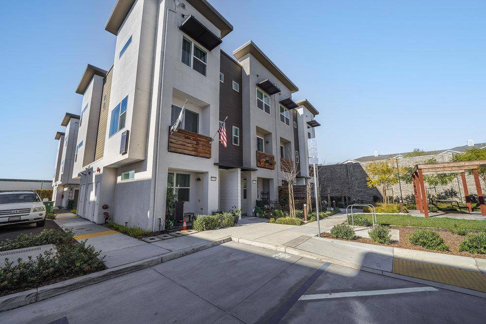 Fremont, CA 94536,Address not disclosed