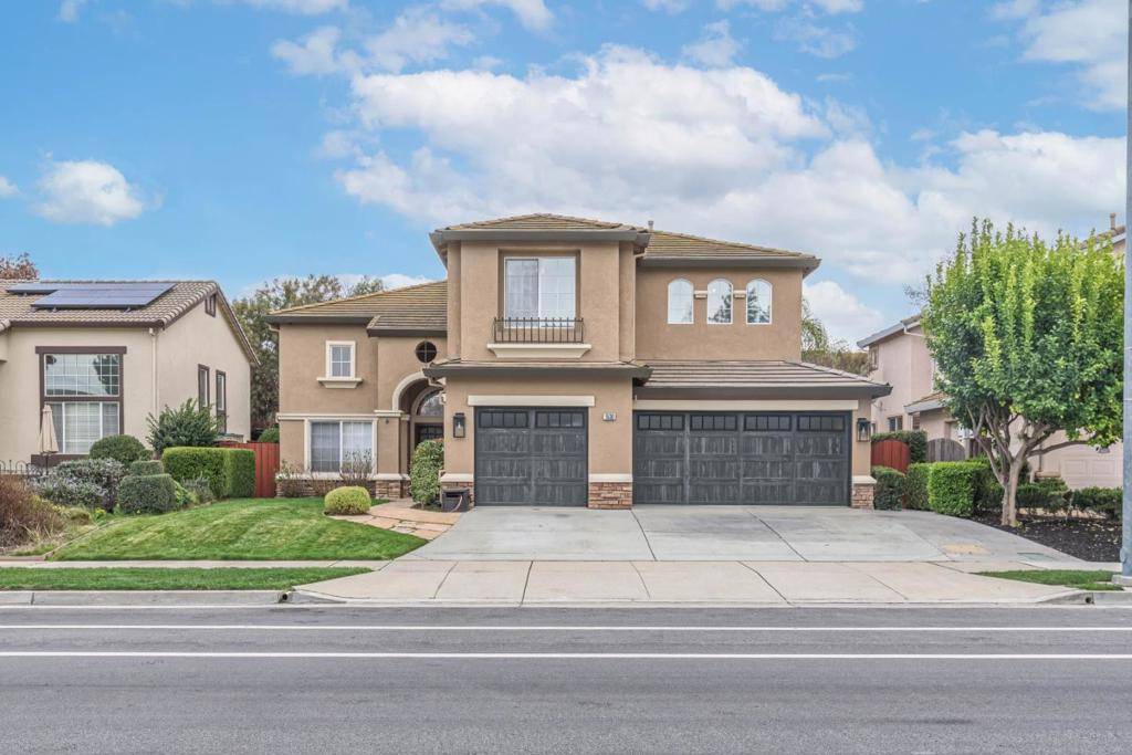 Gilroy, CA 95020,Address not disclosed