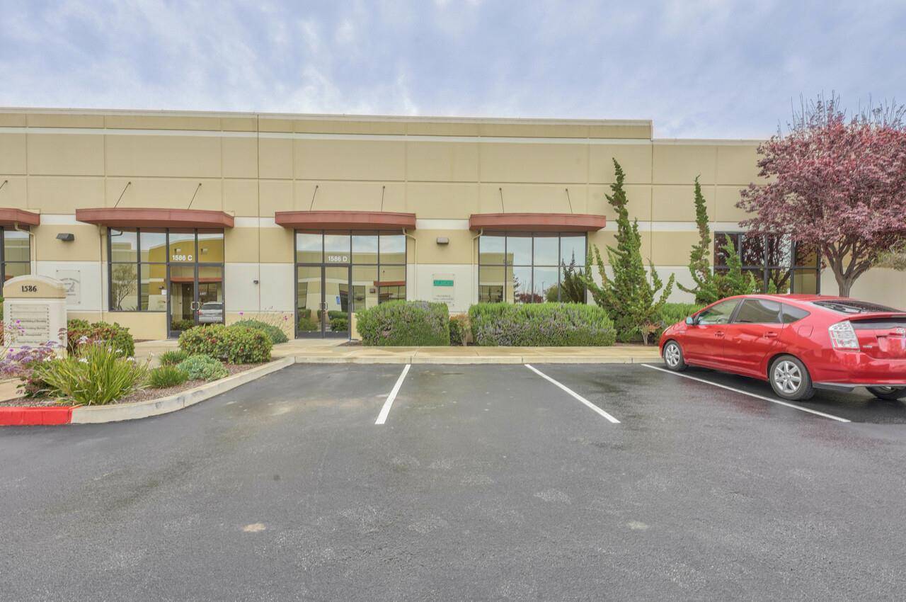 Salinas, CA 93905,Address not disclosed