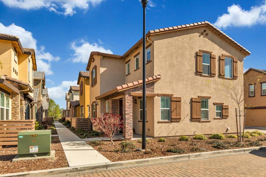 Roseville, CA 95661,Address not disclosed