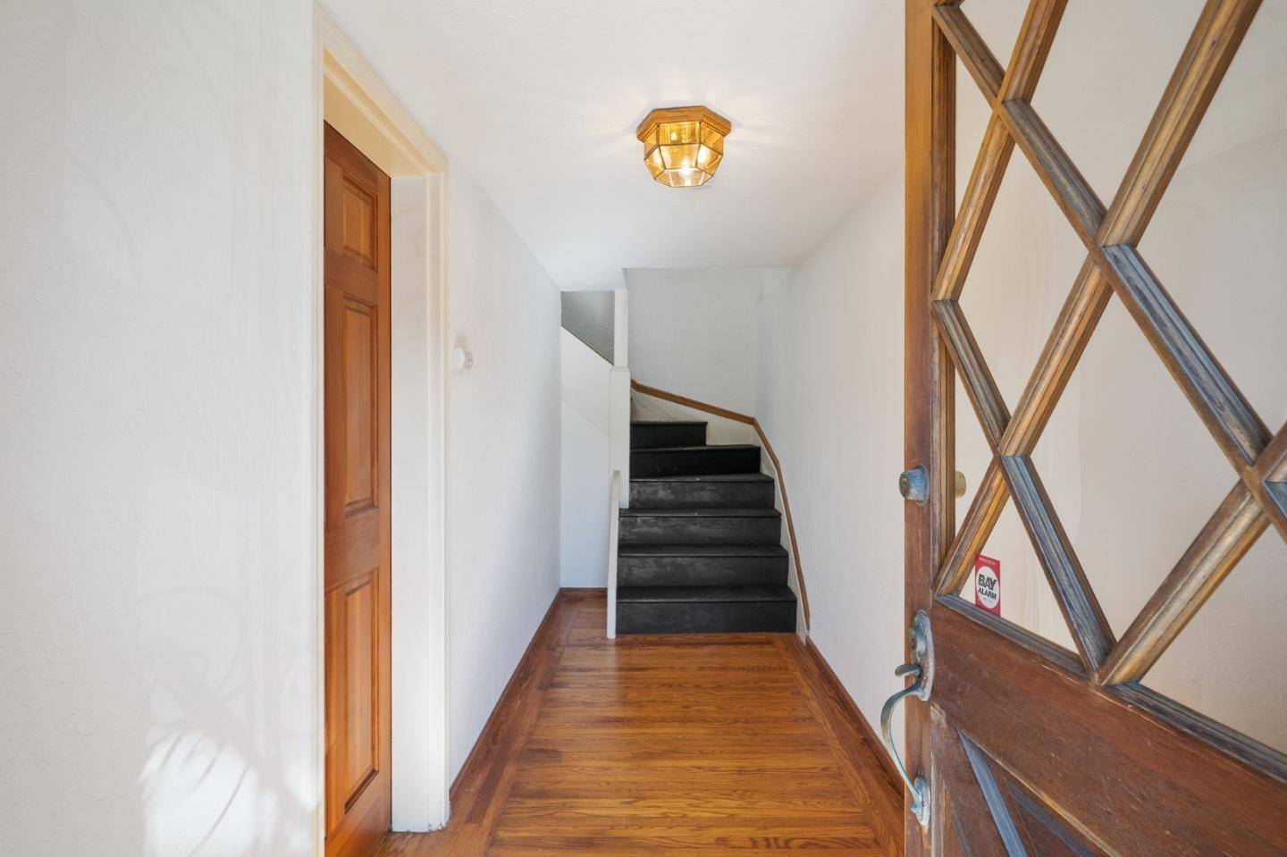 CA 94122,1826 18th AVE