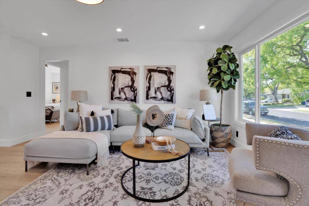 Los Gatos, CA 95032,Address not disclosed