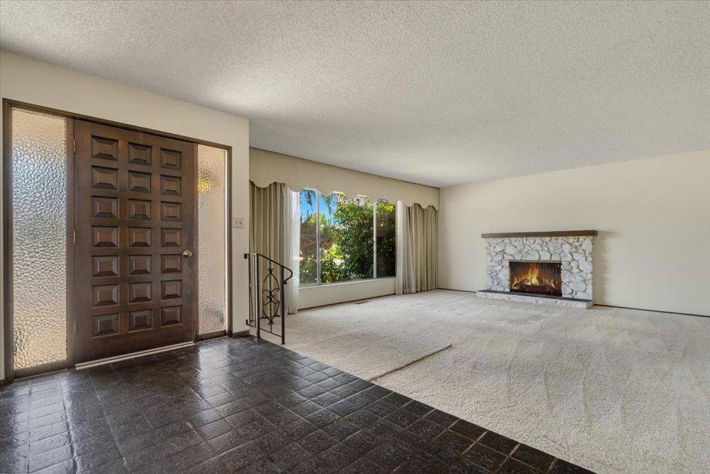 Gilroy, CA 95020,Address not disclosed