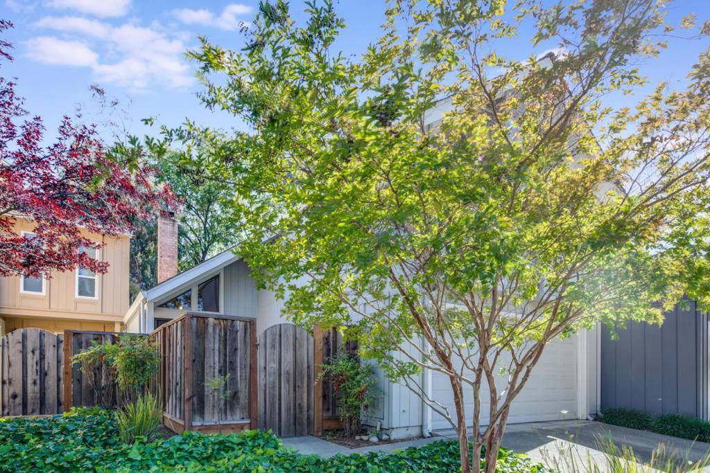 Los Gatos, CA 95032,Address not disclosed