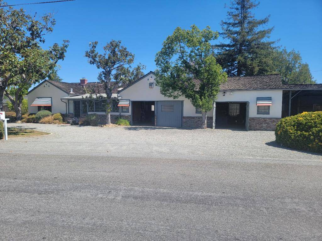 Campbell, CA 95008,621 W Parr AVE