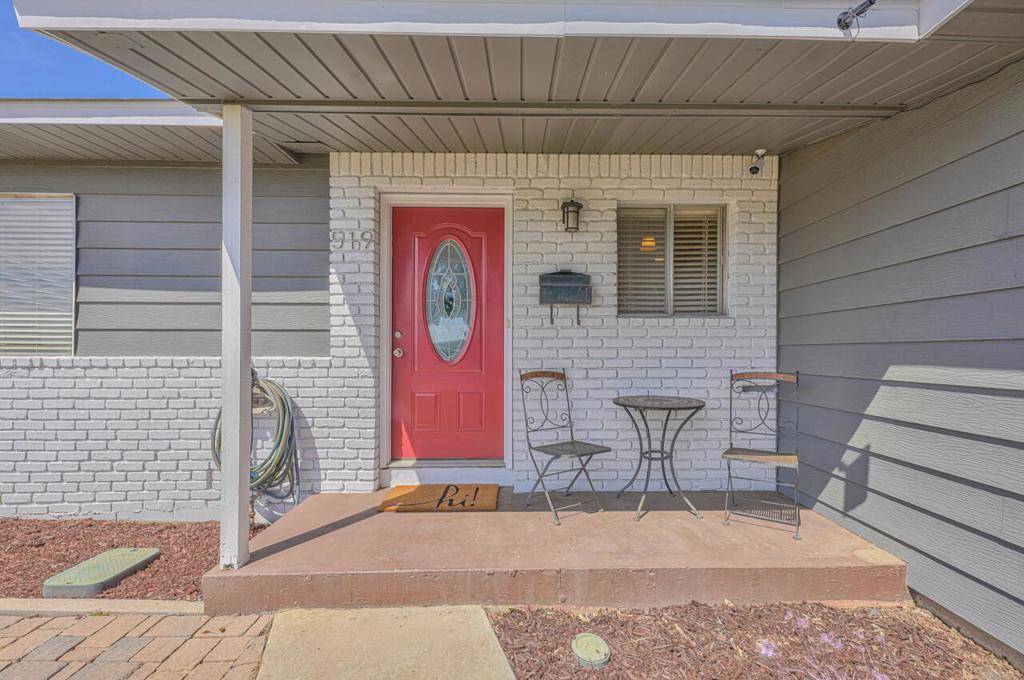 Salinas, CA 93906,519 E Alvin DR