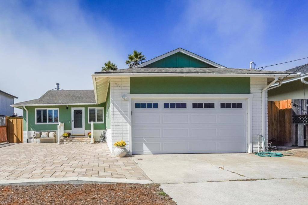 CA 94038,441 Terrace AVE