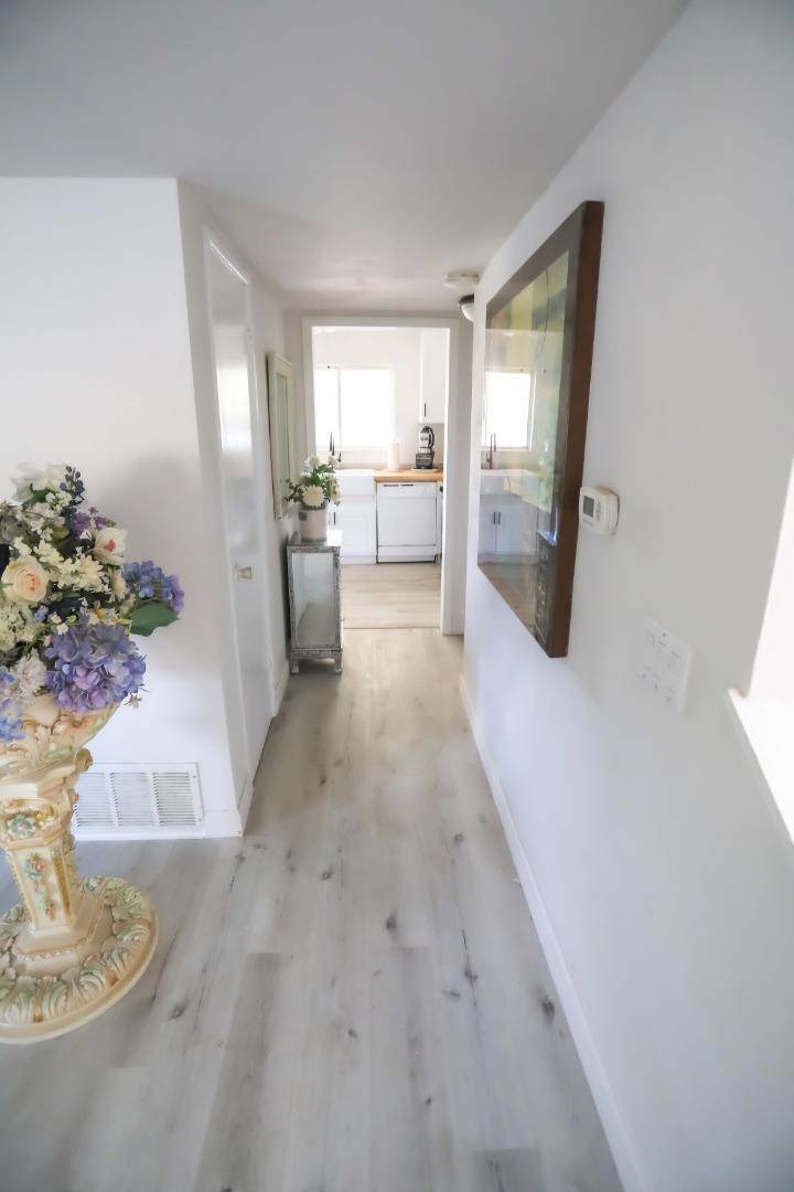 Santa Clarita, CA 91351,27238 Lakehurst Avenue