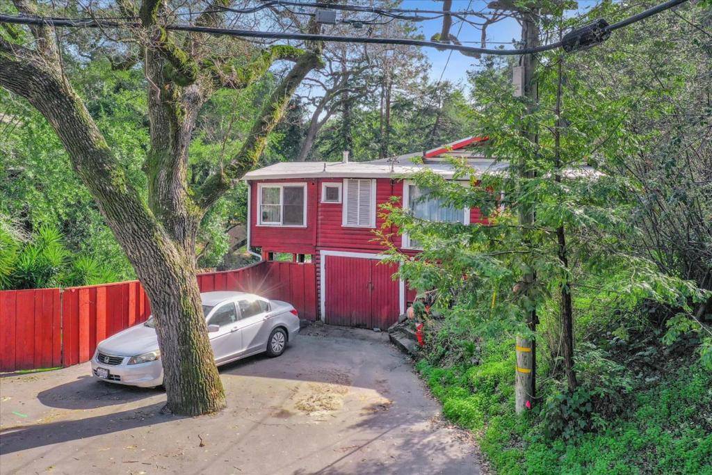 Woodside, CA 94062,228 Glenwood AVE