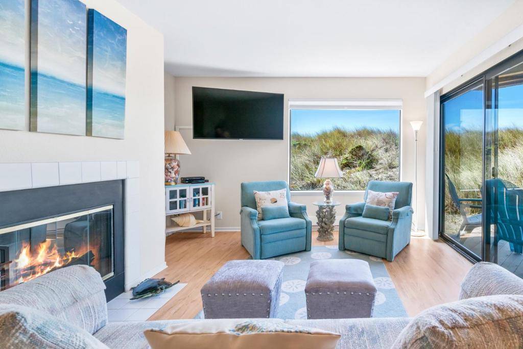 Watsonville, CA 95076,101 Shell DR #108