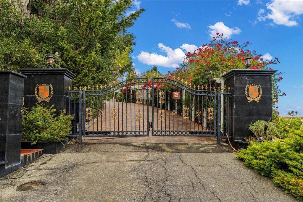 Saratoga, CA 95070,21991 Scenic Heights WAY