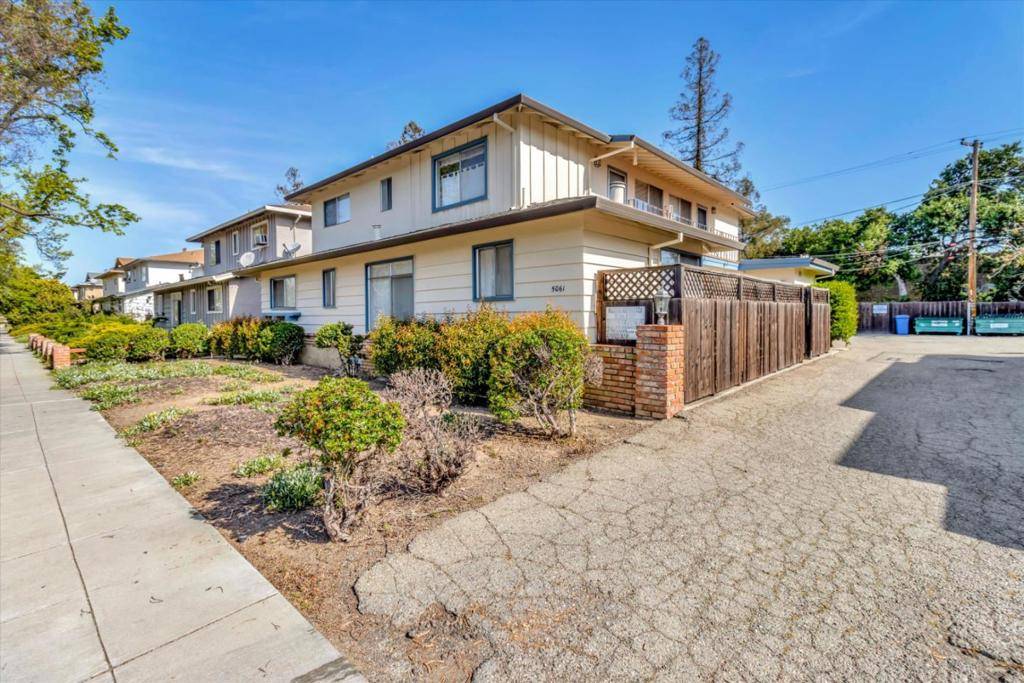 San Jose, CA 95129,5061 Lapa DR