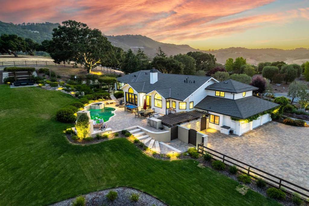 Salinas, CA 93908,26000 Paseo De Los Robles